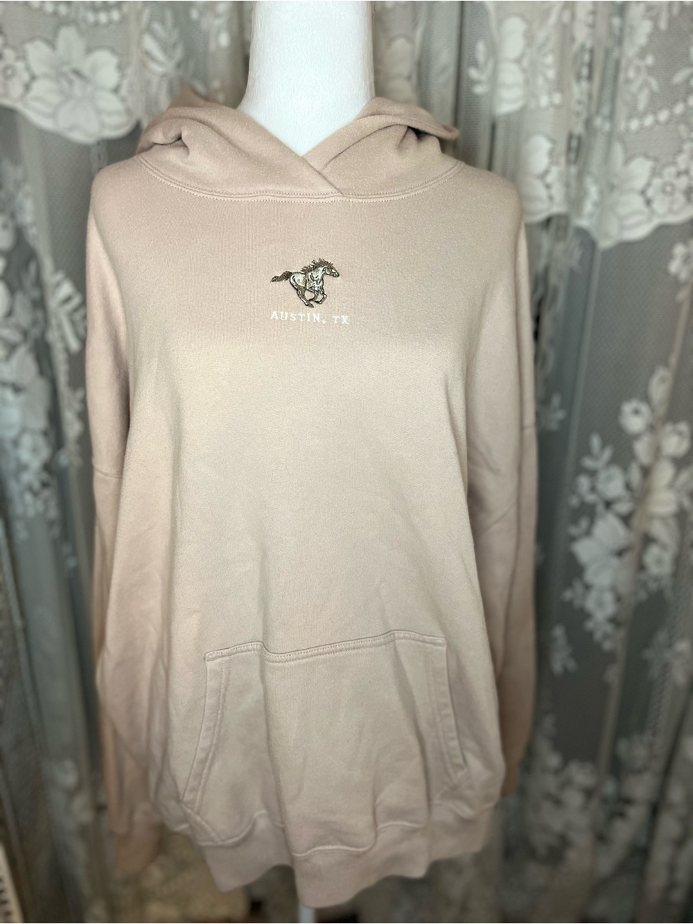 Hollister Soft Light Beige Pullover Hoodie Large Texas